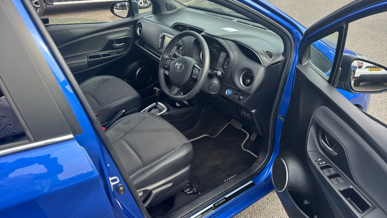 Toyota Yaris 1.5 Hybrid Excel 5dr CVT [Nav] Hybrid Hatchback